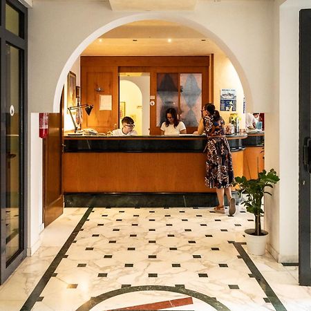 Easy Hotel Meryon Sottomarina Bagian luar foto
