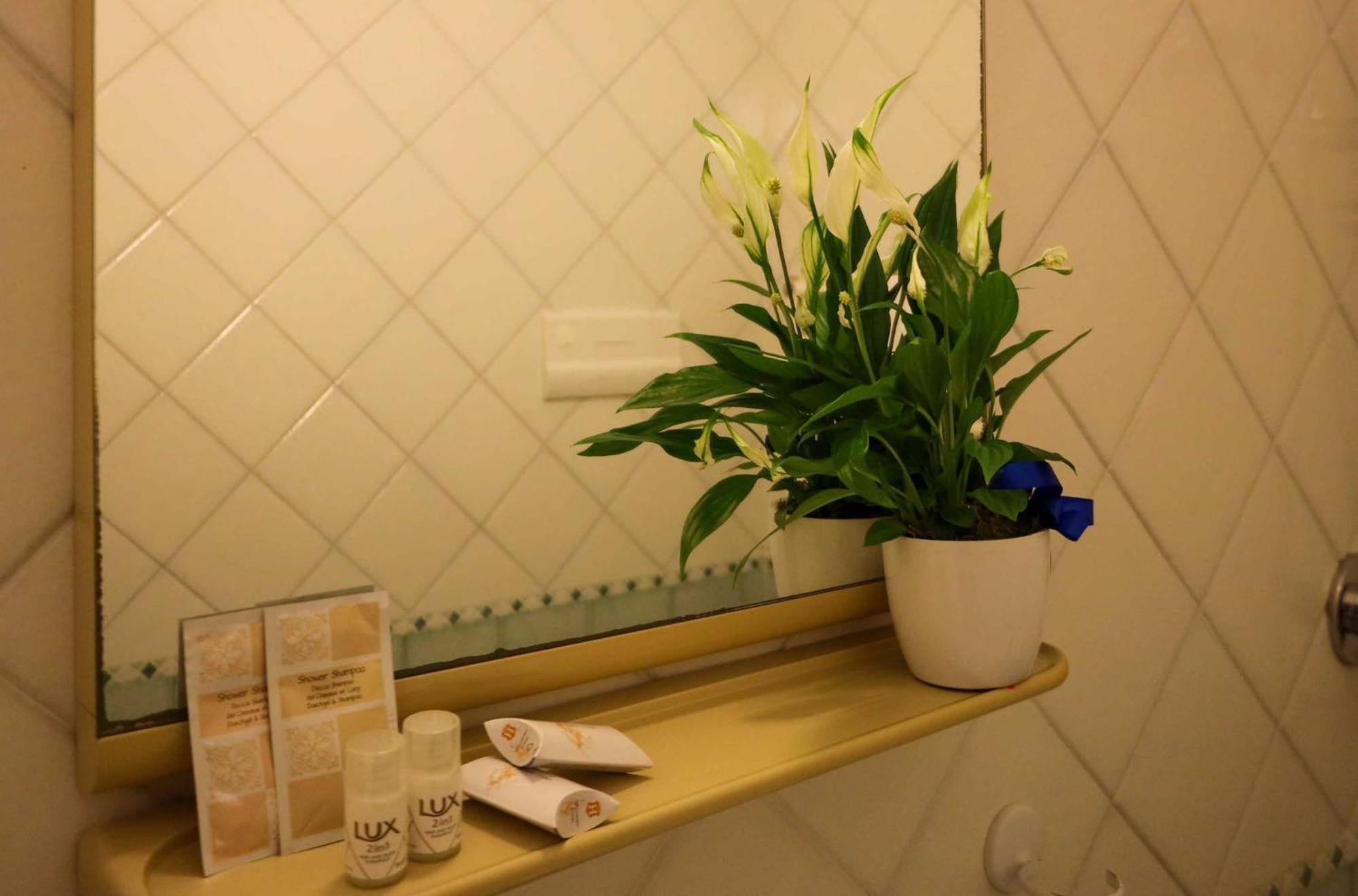 Easy Hotel Meryon Sottomarina Bagian luar foto