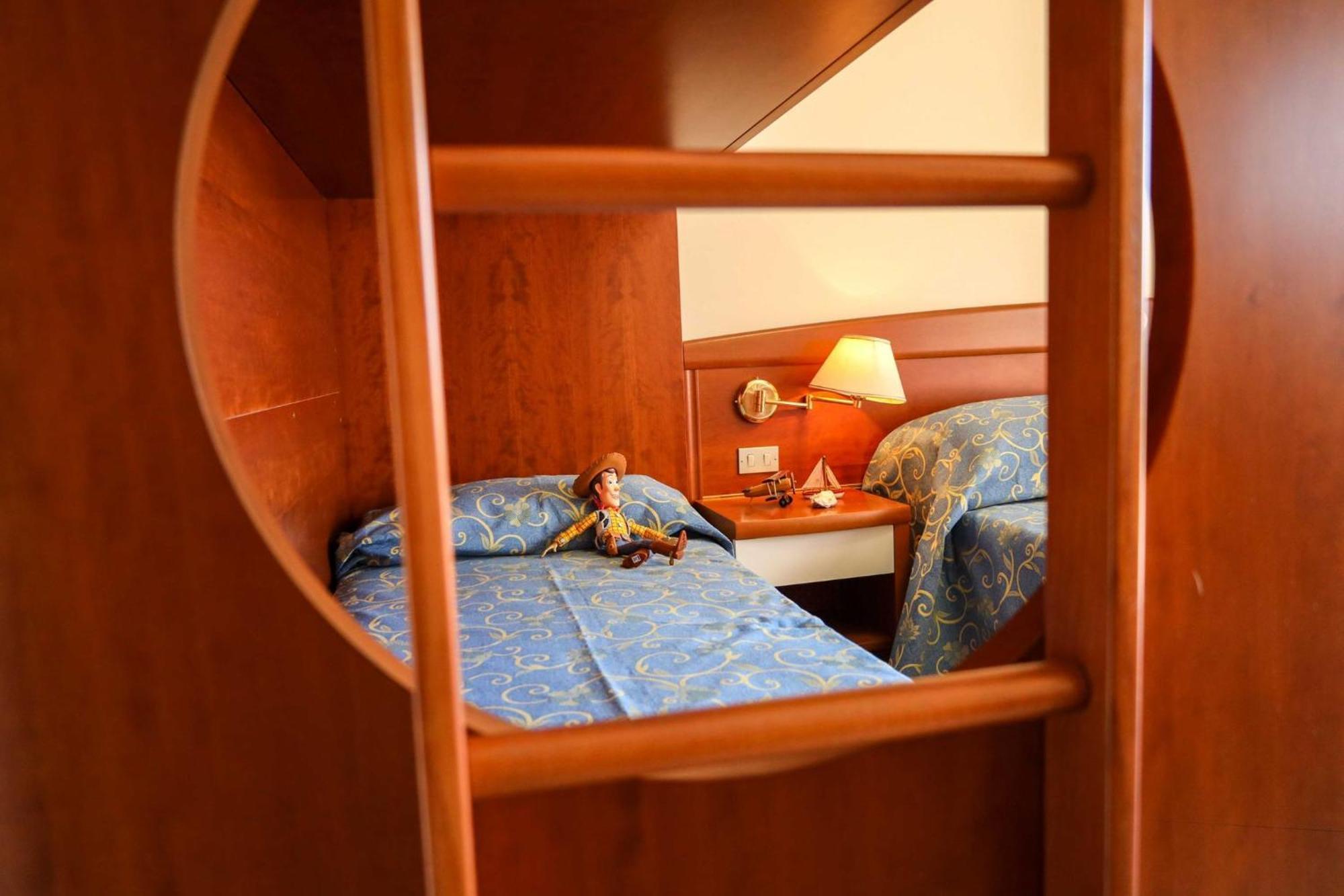 Easy Hotel Meryon Sottomarina Bagian luar foto